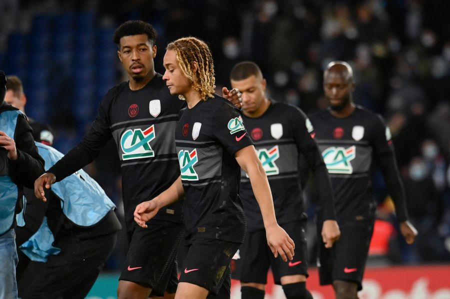 Xavi Simons, consolat de căpitanul Presnel Kimpembe după ratarea penalty-ului decisiv De ce s-a răzgândit Zinedine Zidane, după ce a fost aproape să o preia pe Paris Saint-Germain în această iarnă