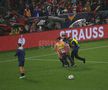 Oamenii de ordine au avut serios de furcă cu fanii care își doreau o poză cu Cristiano Ronaldo. Foto: Ionuț Iordache (GSP.RO)