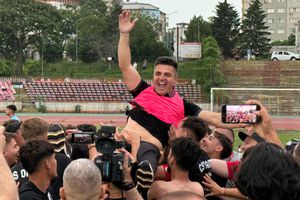 CS Dinamo a promovat în Liga 2! Meciul din tur a fost decisiv pentru formația lui Florin Bratu