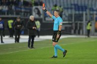 Al doilea „roșu” primit în acest campionat! Ce a făcut un renumit antrenor din Serie A. Staff-ul său a adunat 24 de cartonașe roșii!