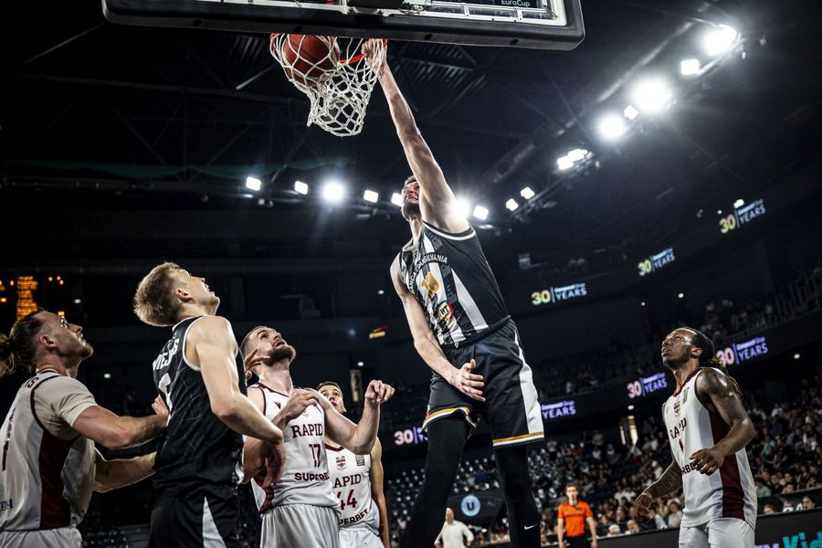 U-BT Cluj-Napoca vs. CS Rapid București: 3-0/Foto: Manases Sandor (u-bt.basketball) CSM Oradea și U-BT Cluj-Napoca s-au calificat la pas în semifinalele Ligii Naționale » Tensiuni în seria dintre CS Vâlcea 1924 și FC Argeș Basketball