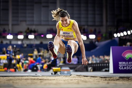 Alina Rotaru Kottmann a reușit un concurs de senzație la Budapesta, cucerind „bronzul” la săritura în lungime cu 6,88 m / Foto: Imago