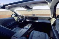 Președintele Franței va avea o mașină unică în lume! Imagini senzaționale cu SUV-ul electric