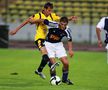 Monel Cârstoiu, în duel cu Stelian Stancu / Sursă foto: Arhivă GSP
