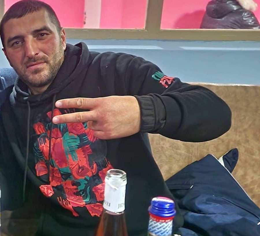 Așa arată Monel Cârstoiu în prezent / Sursă foto: Facebook Destin frânt » Alex Pițurcă l-a accidentat grav, apoi a dispărut definitiv din Liga 1! GSP a reconstituit cazul, după 17 ani: trebuia să fie la națională, a urmat anonimatul!
