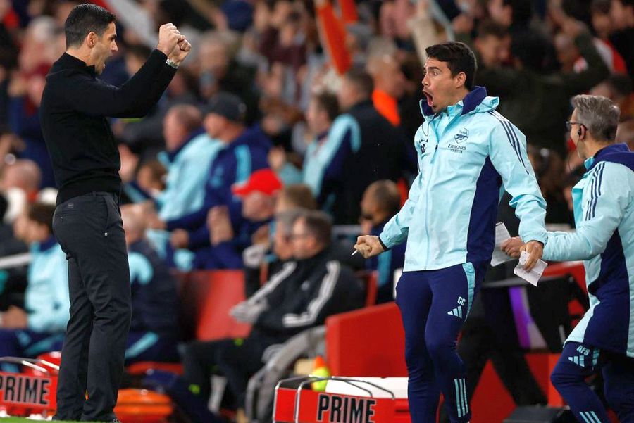 Carlos Cuesta este de aproape cinci ani asistentul lui Mikel Arteta la Arsenal / Foto: Imago Questa è Cuesta! Salvatorul lui Man?