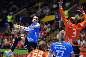 Cristina Neagu se retrage astăzi din handbal: cariera fabuloasă, prezentată în cifre de GSP