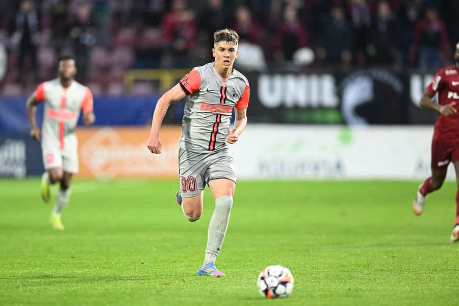 Alexandru Stoian, în CFR - FCSB // foto: Facebook FCSB L-a dat pe spate pe Basarab Panduru în CFR - FCSB: „Aia e de mare jucător” + Are un „client”: „Ai o mare problemă”